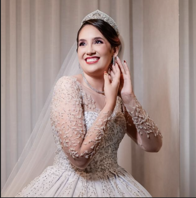 Profa. Dra. Aline Elias Cardoso Verhalen